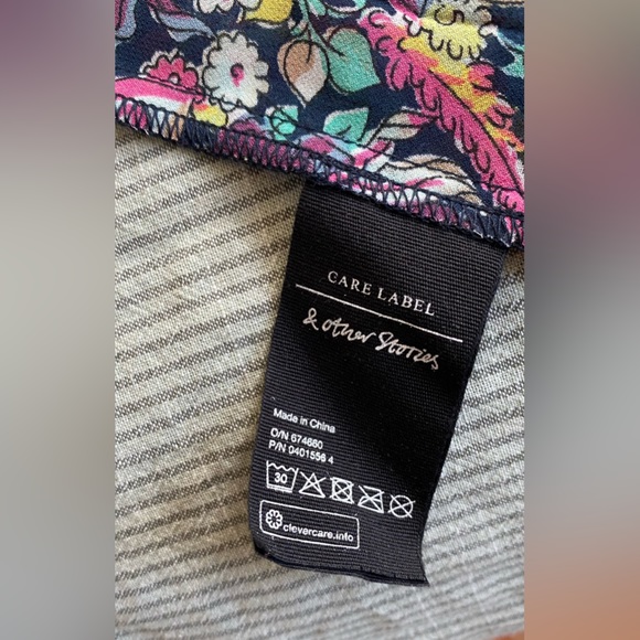 & OTHER STORIES sheer pleated midi skirt “US 4” - Picture 8 of 8